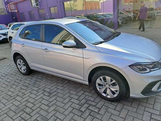 VOLKSWAGEN-POLO-2023