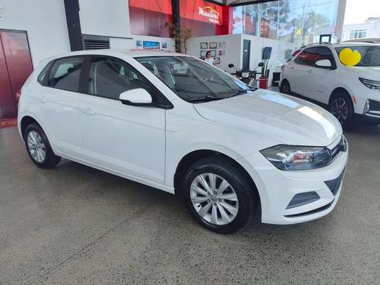VOLKSWAGEN-POLO-2020