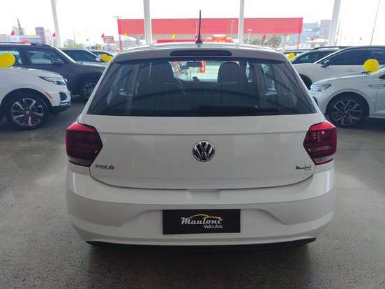 VOLKSWAGEN-POLO-2020
