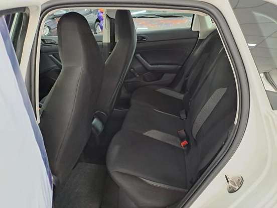 VOLKSWAGEN-POLO-2024