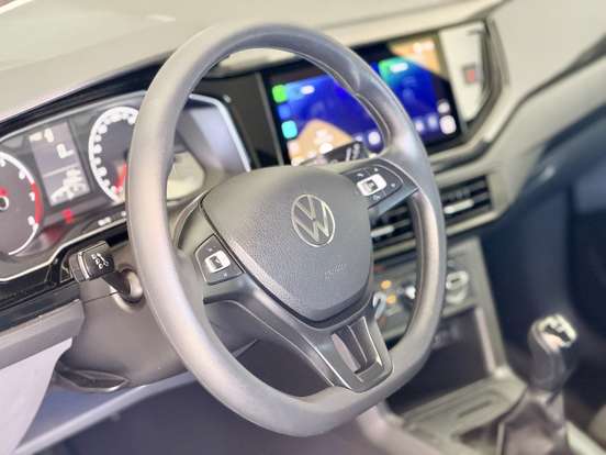 VOLKSWAGEN-POLO-2025