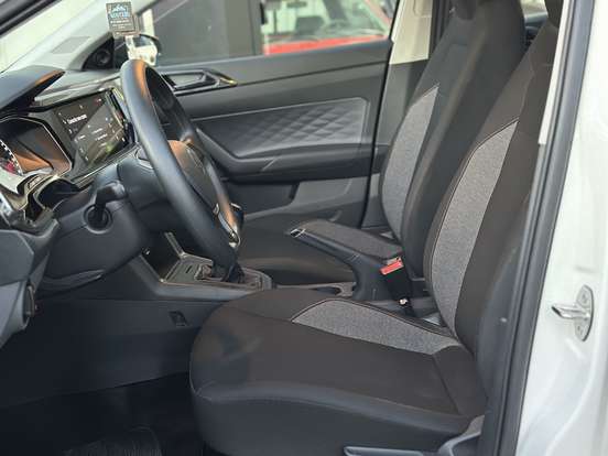 VOLKSWAGEN-POLO-2024