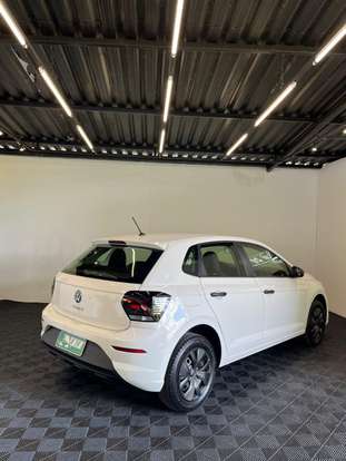 VOLKSWAGEN-POLO-2024