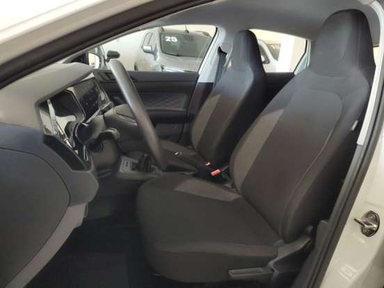 VOLKSWAGEN-POLO-2024