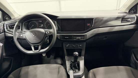 VOLKSWAGEN-POLO-2025