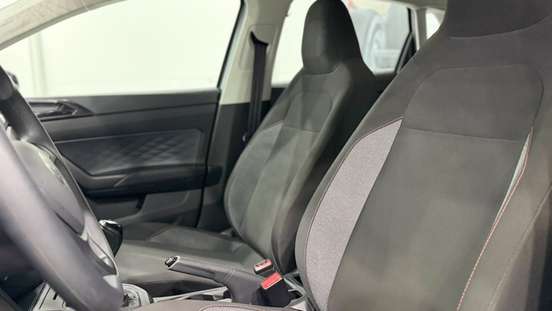 VOLKSWAGEN-POLO-2025