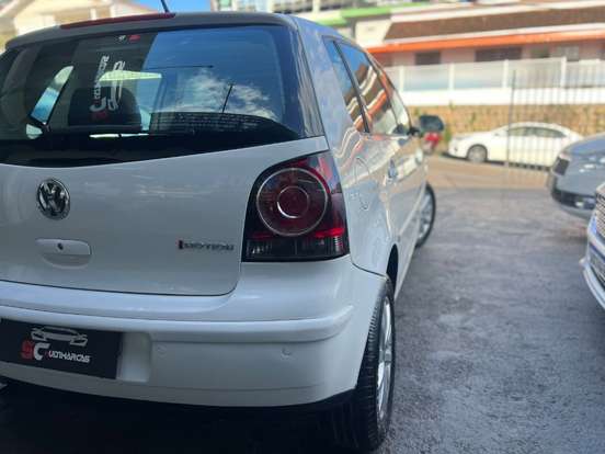VOLKSWAGEN-POLO-1.6 MI 8V FLEX 4P AUTOMATIZADO VOLKSWAGEN-POLO-2011