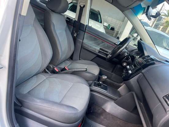 VOLKSWAGEN-POLO-1.6 MI 8V FLEX 4P AUTOMATIZADO VOLKSWAGEN-POLO-2011