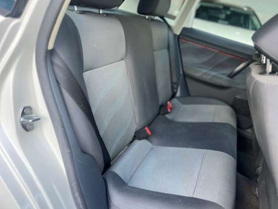 VOLKSWAGEN-POLO-1.6 MI 8V FLEX 4P AUTOMATIZADO VOLKSWAGEN-POLO-2011