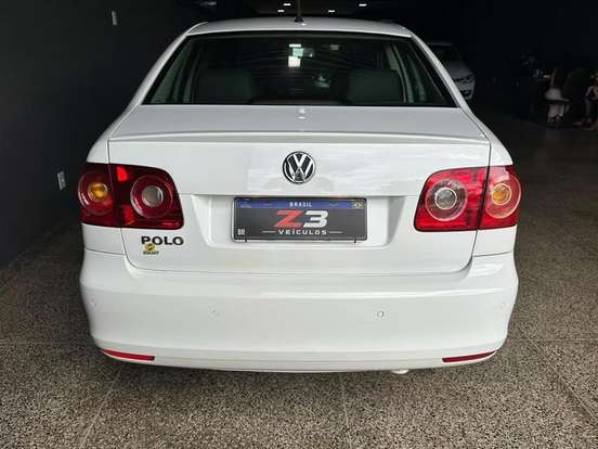 VOLKSWAGEN-POLO-1.6 MI 8V FLEX 4P MANUAL VOLKSWAGEN-POLO-2011