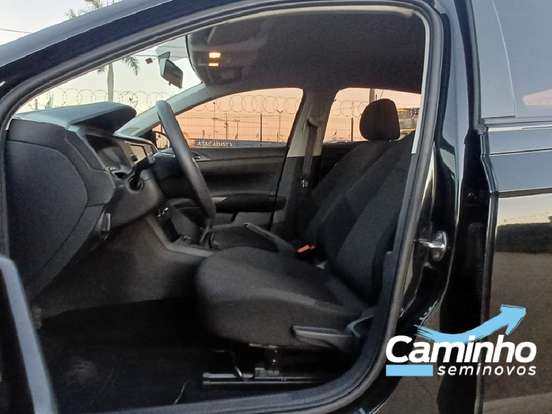 VOLKSWAGEN-POLO-2021