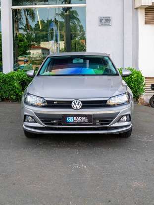 VOLKSWAGEN-POLO-2021