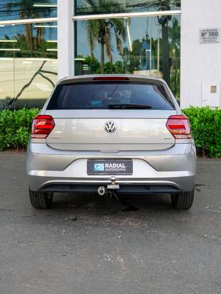 VOLKSWAGEN-POLO-2021