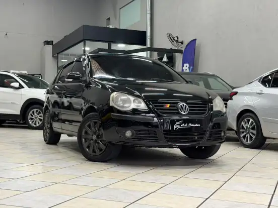 VOLKSWAGEN-POLO SEDAN-2009