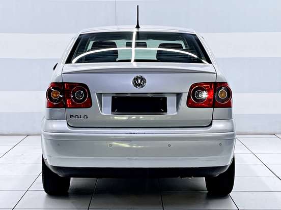 VOLKSWAGEN-POLO SEDAN-1.6 MI 8V FLEX 4P MANUAL VOLKSWAGEN-POLO SEDAN-2010