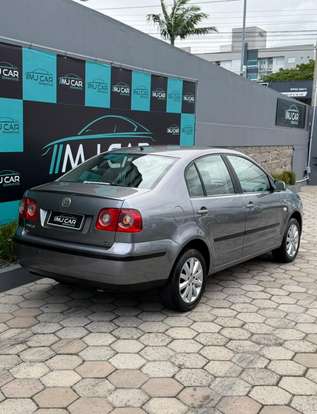 VOLKSWAGEN-POLO SEDAN-2007