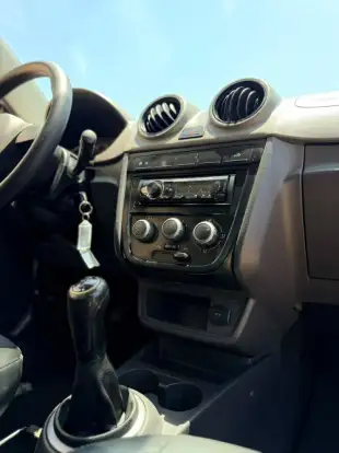VOLKSWAGEN-SAVEIRO-2012