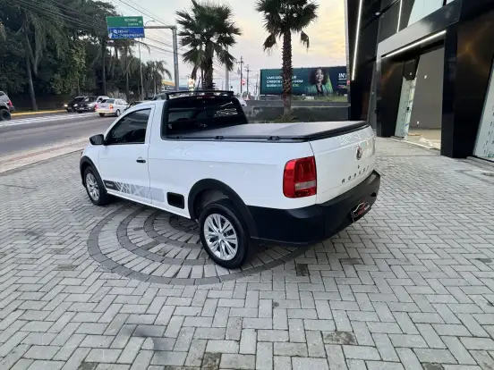 VOLKSWAGEN-SAVEIRO-2023