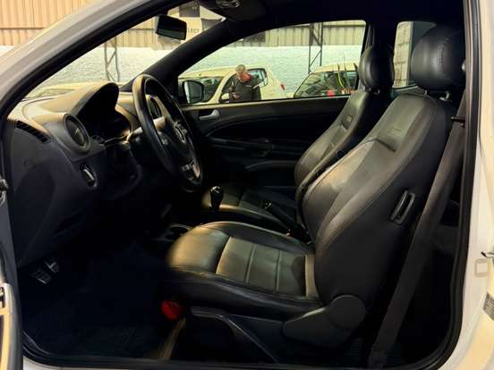 VOLKSWAGEN-SAVEIRO-1.6 CROSS CE 8V FLEX 2P MANUAL VOLKSWAGEN-SAVEIRO-2013