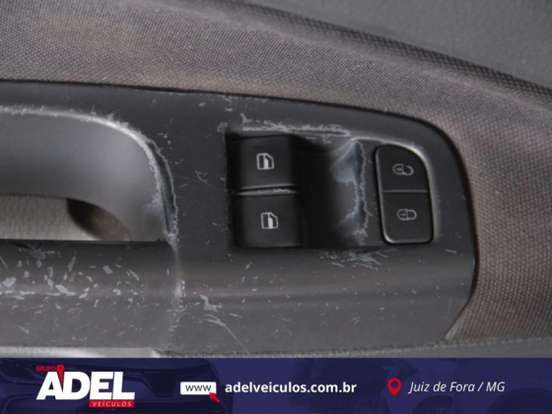 VOLKSWAGEN-SAVEIRO-2015