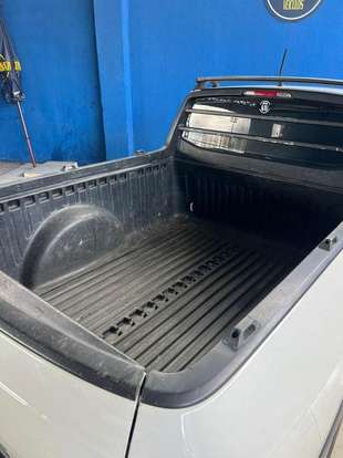 VOLKSWAGEN-SAVEIRO-2023