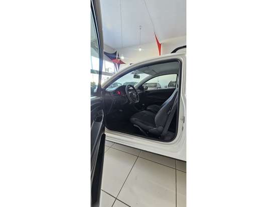 VOLKSWAGEN-SAVEIRO-2020