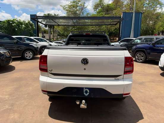 VOLKSWAGEN-SAVEIRO-2022