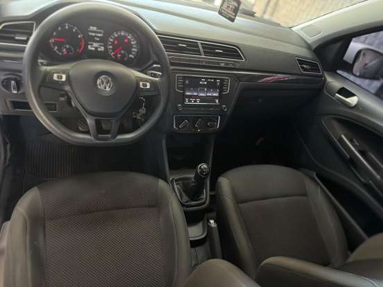 VOLKSWAGEN-SAVEIRO-2023