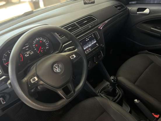 VOLKSWAGEN-SAVEIRO-2023