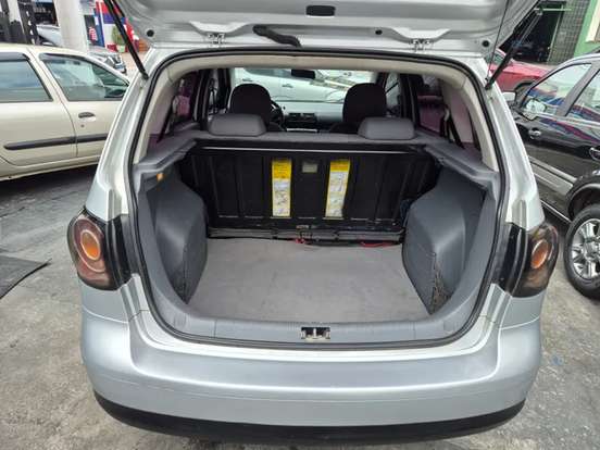 VOLKSWAGEN-SPACEFOX-2009