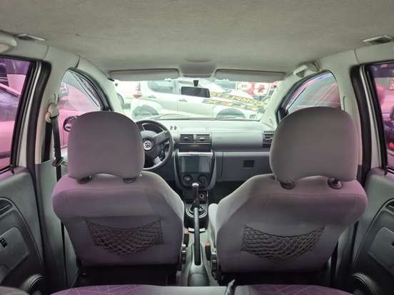 VOLKSWAGEN-SPACEFOX-2009