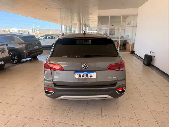 VOLKSWAGEN-TAOS-1.4 250 TSI TOTAL FLEX HIGHLINE AUTOMÁTICO VOLKSWAGEN-TAOS-2024