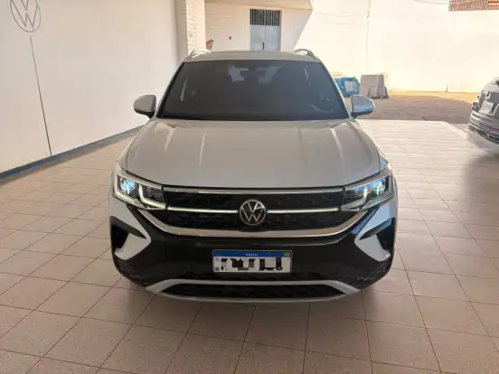 VOLKSWAGEN-TAOS-2022