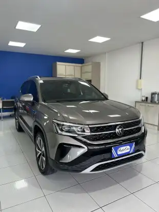 VOLKSWAGEN-TAOS-2023