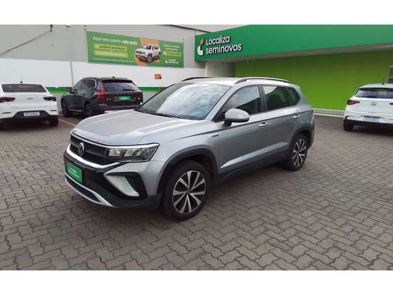 VOLKSWAGEN-TAOS-2023