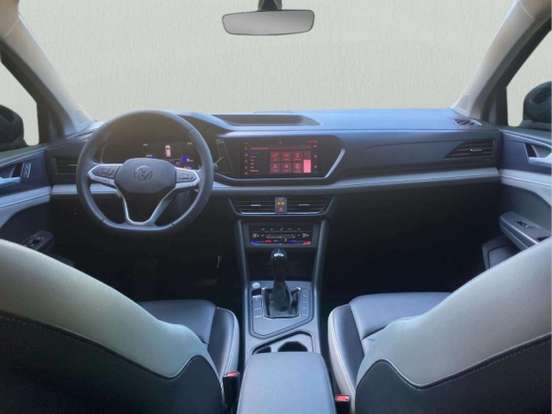 VOLKSWAGEN-TAOS-2022