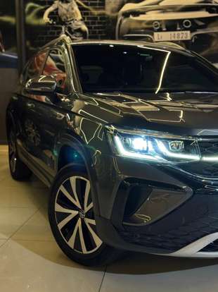 VOLKSWAGEN-TAOS-2022