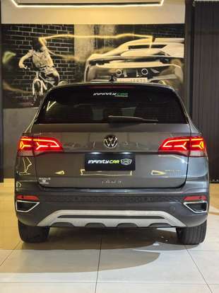 VOLKSWAGEN-TAOS-2022