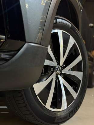 VOLKSWAGEN-TAOS-1.4 250 TSI TOTAL FLEX HIGHLINE AUTOMÁTICO VOLKSWAGEN-TAOS-2022
