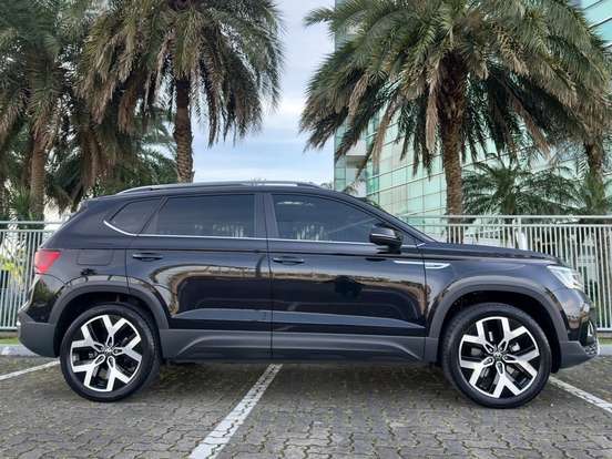VOLKSWAGEN-TAOS-2024