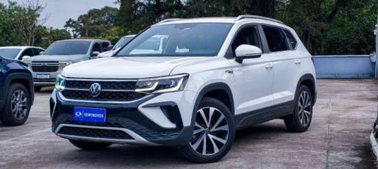 VOLKSWAGEN-TAOS-2021