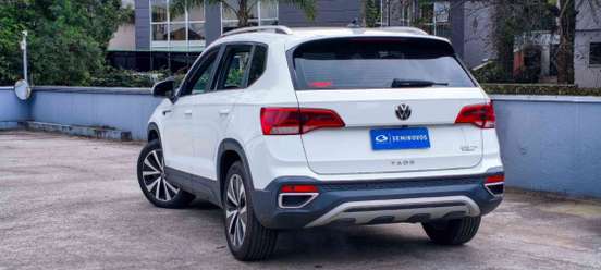 VOLKSWAGEN-TAOS-2021