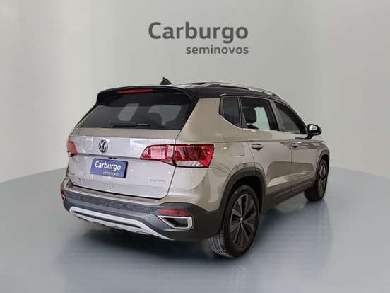VOLKSWAGEN-TAOS-2022