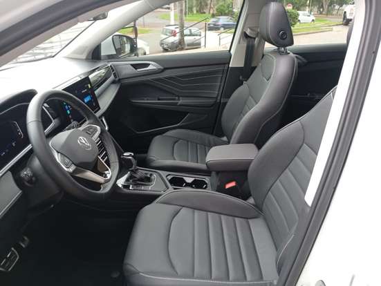 VOLKSWAGEN-TAOS-1.4 250 TSI TOTAL FLEX HIGHLINE AUTOMÁTICO VOLKSWAGEN-TAOS-2025
