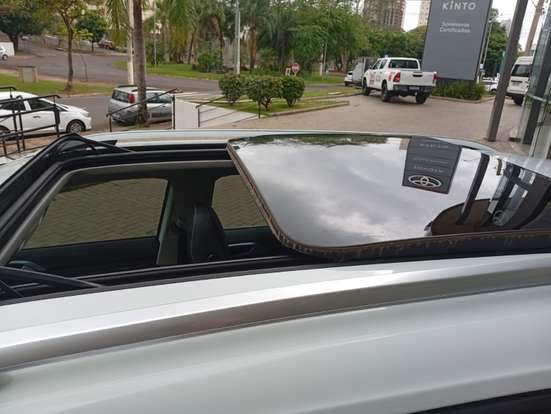 VOLKSWAGEN-TAOS-2025