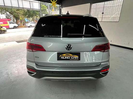 VOLKSWAGEN-TAOS-2024
