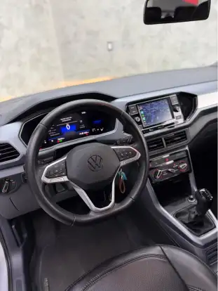 VOLKSWAGEN-T-CROSS-2022
