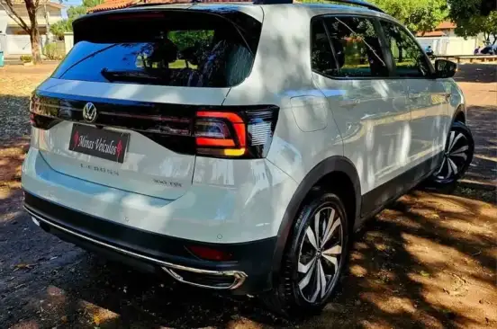 VOLKSWAGEN-T-CROSS-2023