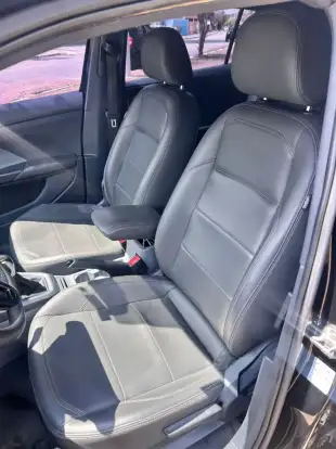 VOLKSWAGEN-T-CROSS-2020