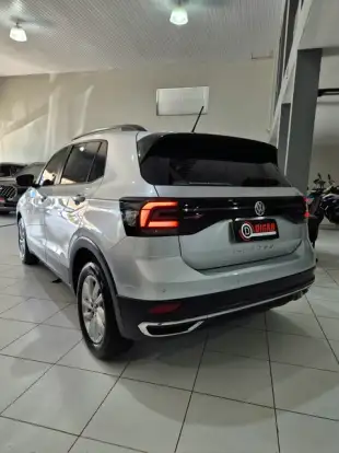 VOLKSWAGEN-T-CROSS-2020